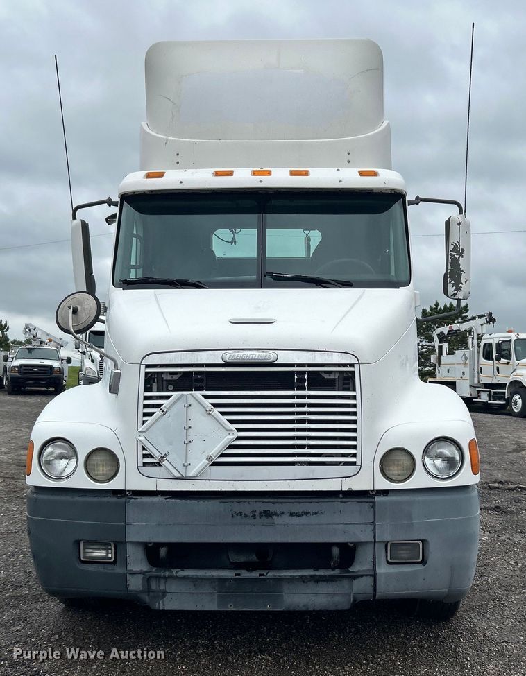 image for item EG1508 2002 Freightliner  Century Class semi truck