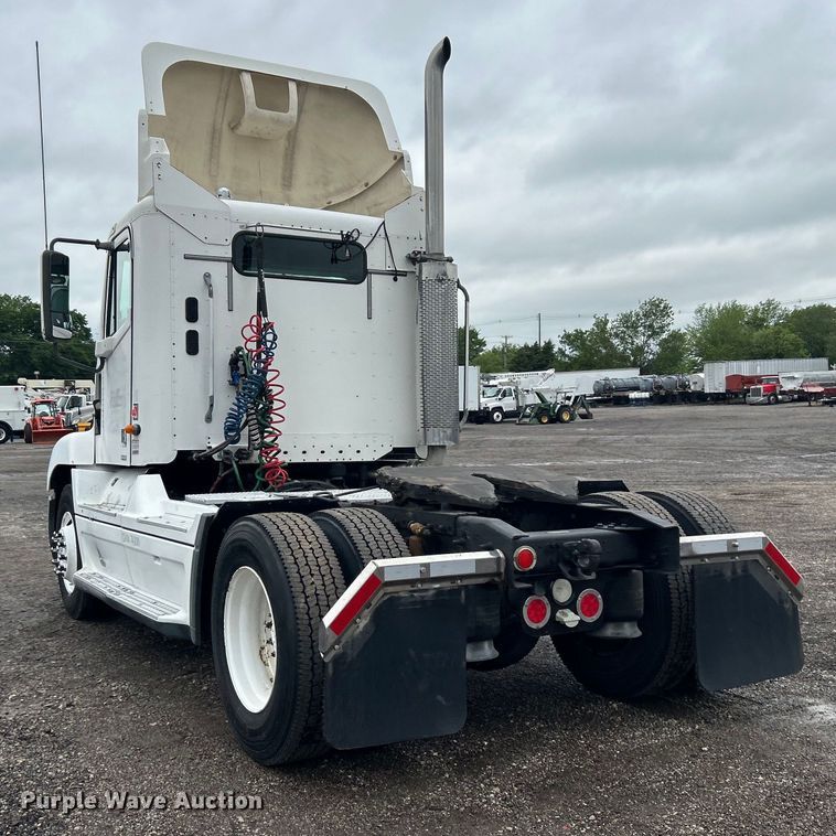 image for item EG1508 2002 Freightliner  Century Class semi truck