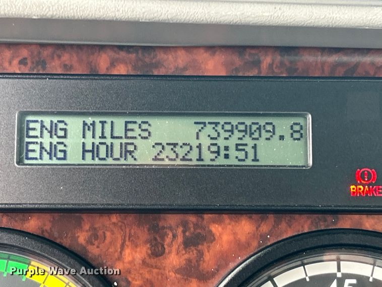 image for item EG1508 2002 Freightliner  Century Class semi truck