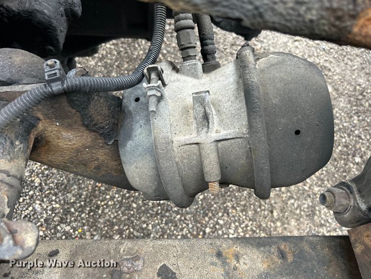 image for item EG1508 2002 Freightliner  Century Class semi truck