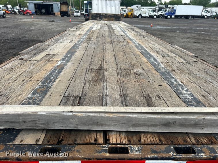 image for item EG1510 2007 Transcraft DTL-2100 drop deck equipment trailer