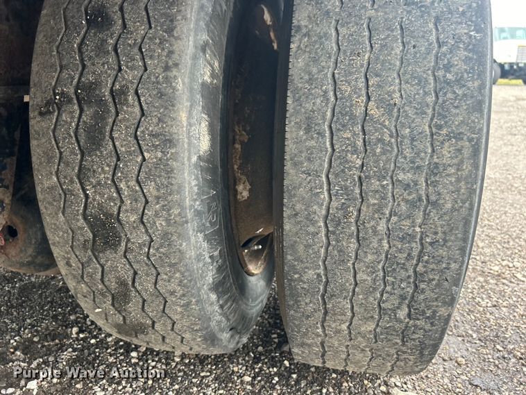 image for item EG1510 2007 Transcraft DTL-2100 drop deck equipment trailer