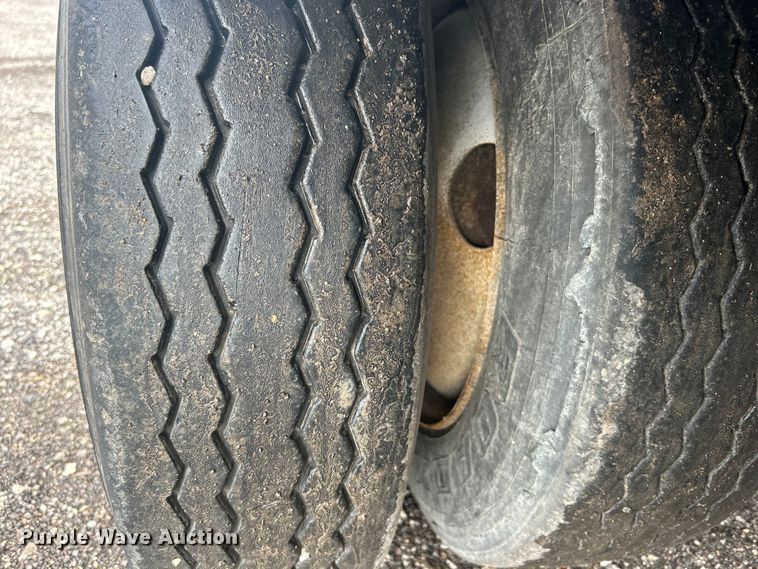 image for item EG1510 2007 Transcraft DTL-2100 drop deck equipment trailer