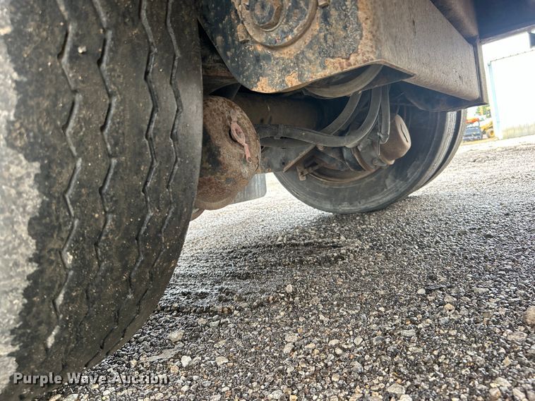 image for item EG1510 2007 Transcraft DTL-2100 drop deck equipment trailer