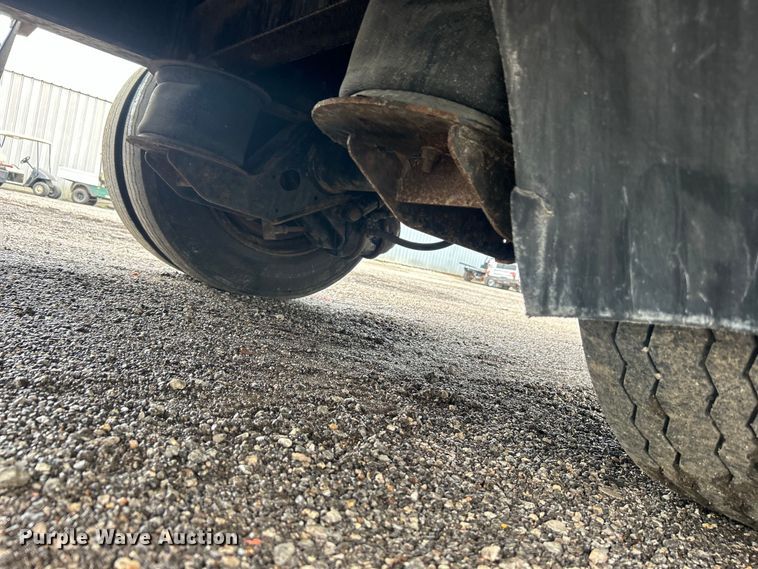 image for item EG1510 2007 Transcraft DTL-2100 drop deck equipment trailer