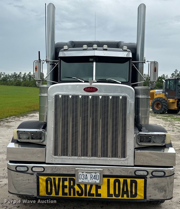 image for item EH5394 2000 Peterbilt 379 semi truck