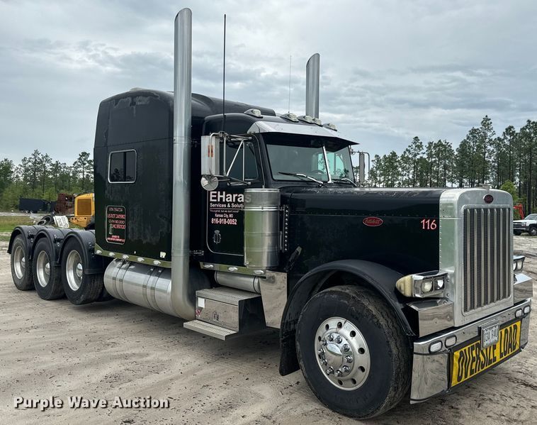 image for item EH5394 2000 Peterbilt 379 semi truck