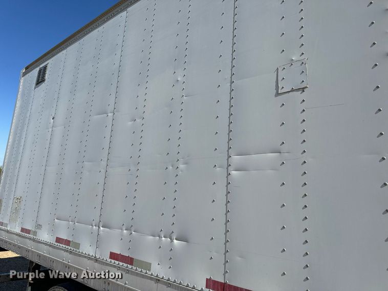 image for item EH6700 2001 Stoughton AVW-482T-S-C dry van trailer