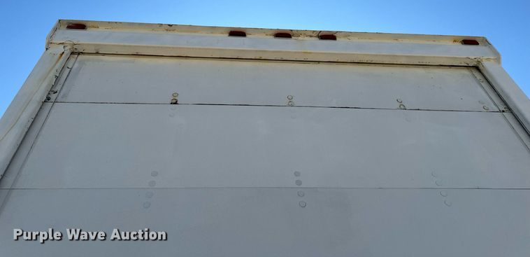 image for item EH6700 2001 Stoughton AVW-482T-S-C dry van trailer