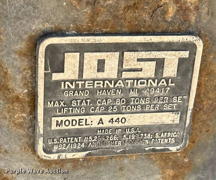 image for item EH6700 2001 Stoughton AVW-482T-S-C dry van trailer