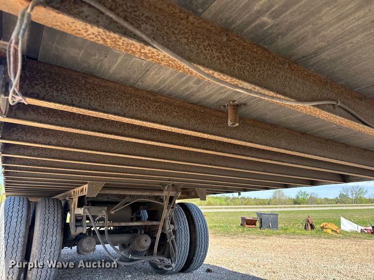 image for item EH6700 2001 Stoughton AVW-482T-S-C dry van trailer