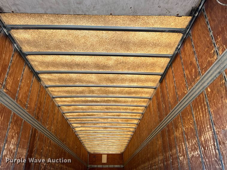 image for item EH6700 2001 Stoughton AVW-482T-S-C dry van trailer