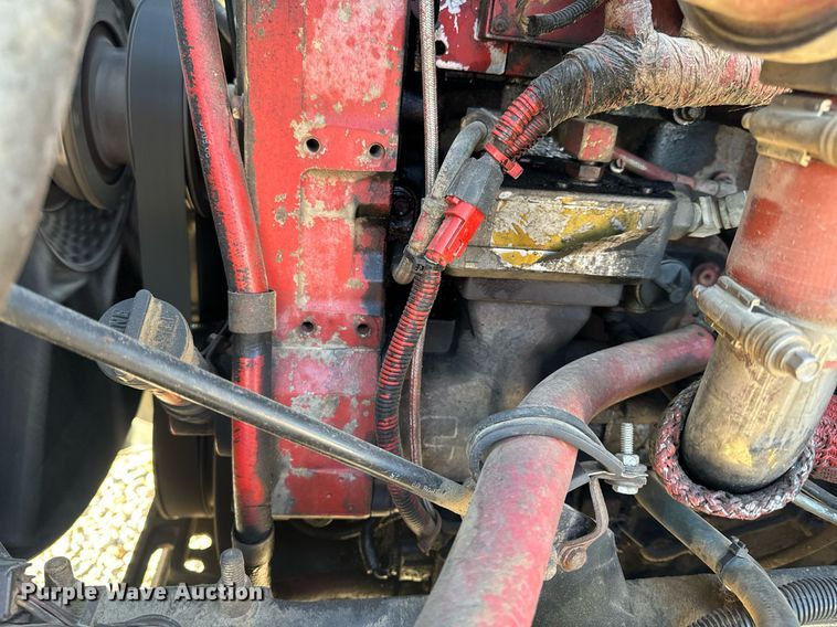 image for item EH6706 2007 International 9400i semi truck