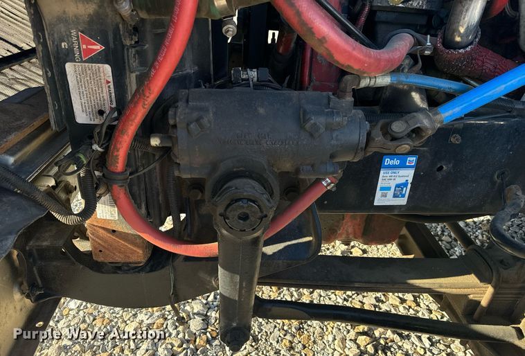 image for item EH6706 2007 International 9400i semi truck