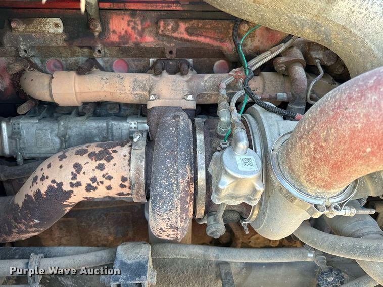 image for item EH6706 2007 International 9400i semi truck