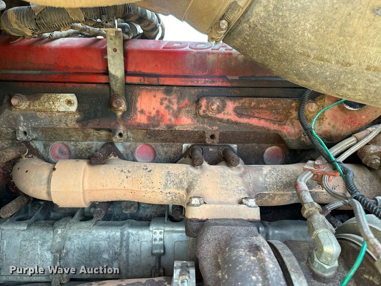 image for item EH6706 2007 International 9400i semi truck