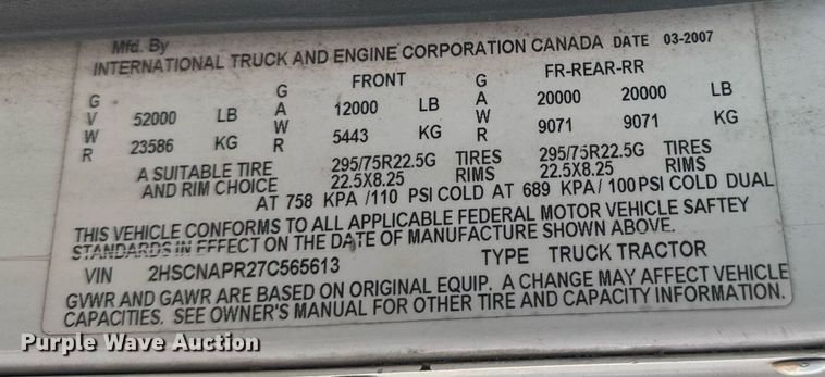 image for item EH6706 2007 International 9400i semi truck
