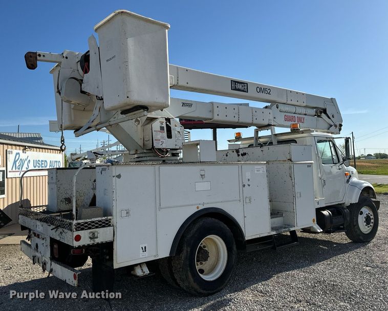 image for item EH6708 2000 International 4700 bucket truck
