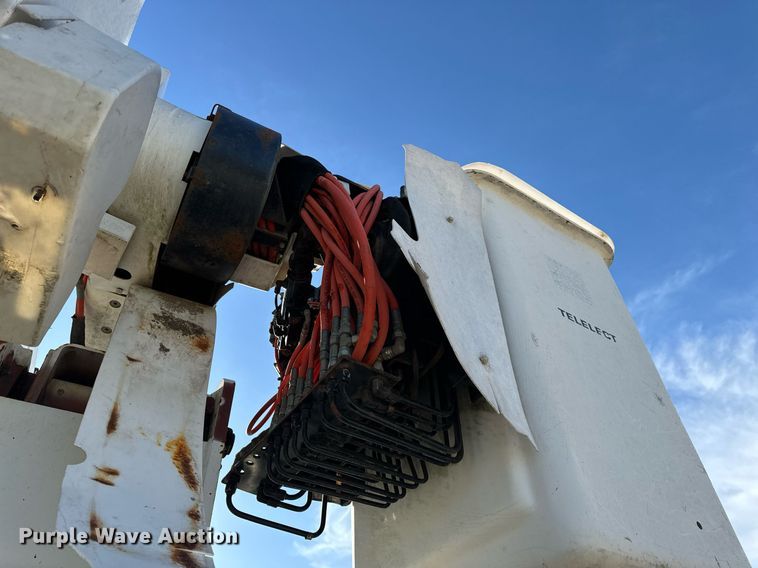 image for item EH6708 2000 International 4700 bucket truck