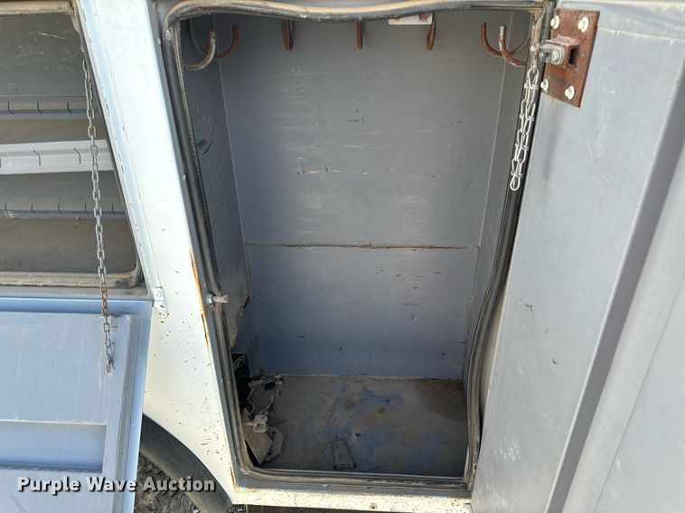 image for item EH6708 2000 International 4700 bucket truck
