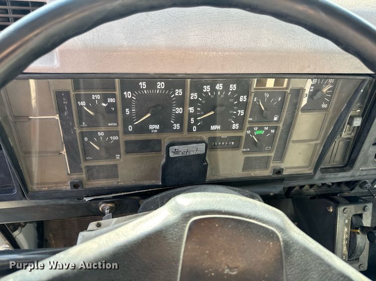 image for item EH6708 2000 International 4700 bucket truck
