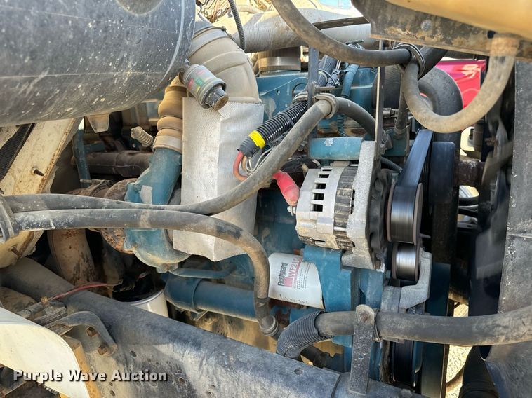 image for item EH6708 2000 International 4700 bucket truck