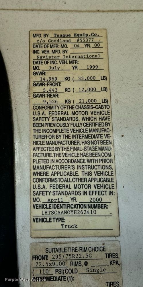 image for item EH6708 2000 International 4700 bucket truck