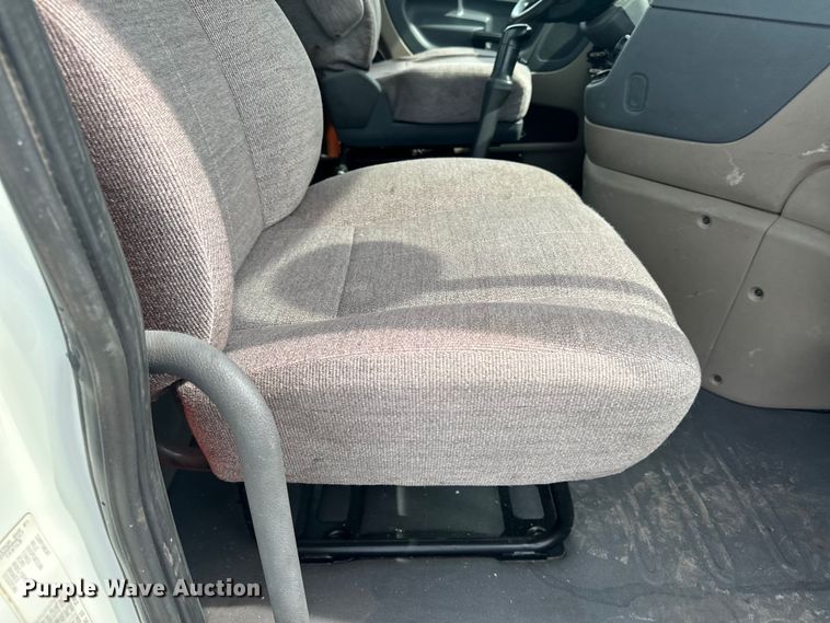 image for item EH6726 2015 Freightliner Cascadia semi truck