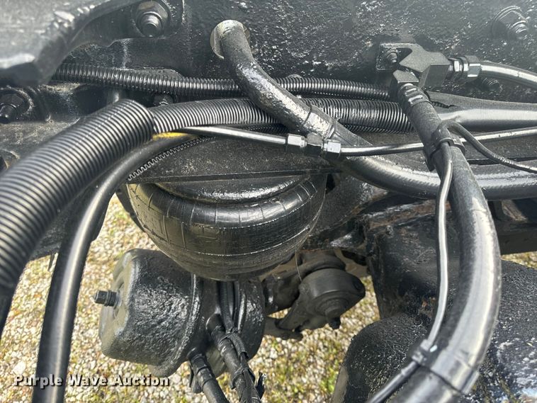 image for item EH6727 2007 Kenworth T800 semi truck