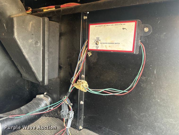 image for item EH6727 2007 Kenworth T800 semi truck