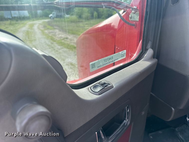 image for item EH6727 2007 Kenworth T800 semi truck