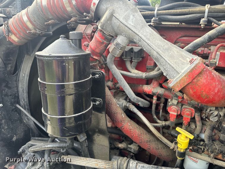 image for item EH6727 2007 Kenworth T800 semi truck