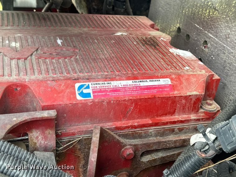 image for item EH6727 2007 Kenworth T800 semi truck