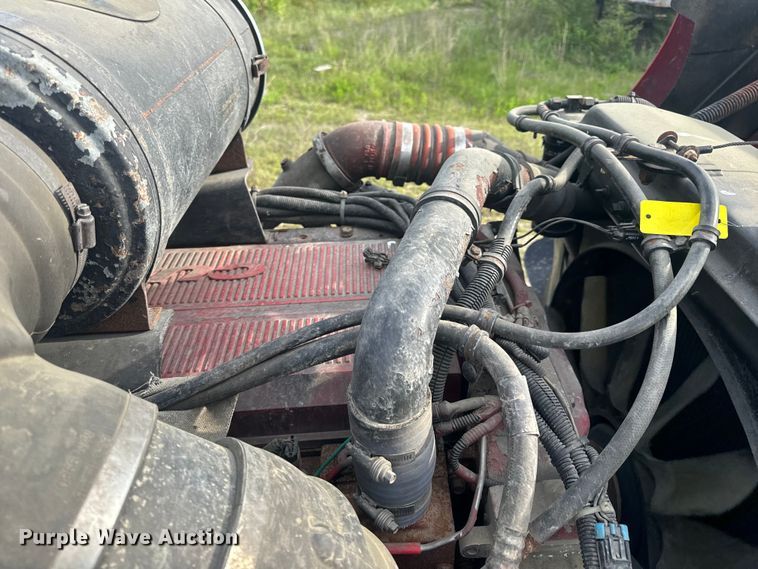 image for item EH6727 2007 Kenworth T800 semi truck