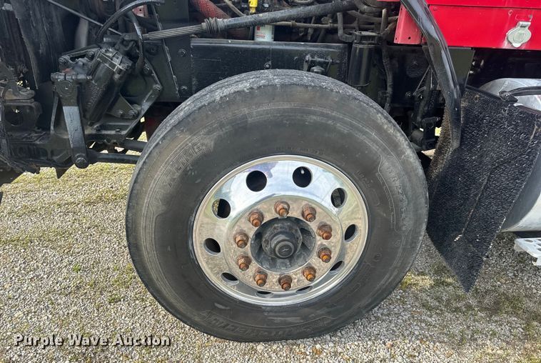 image for item EH6727 2007 Kenworth T800 semi truck