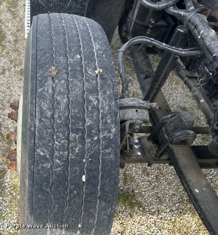 image for item EH6727 2007 Kenworth T800 semi truck