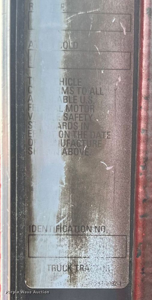 image for item EH6727 2007 Kenworth T800 semi truck