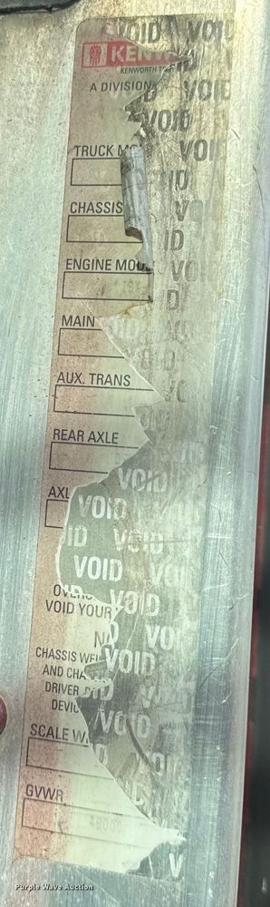 image for item EH6727 2007 Kenworth T800 semi truck