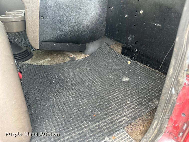 image for item EH6728 2007 Mack CHN613 semi truck