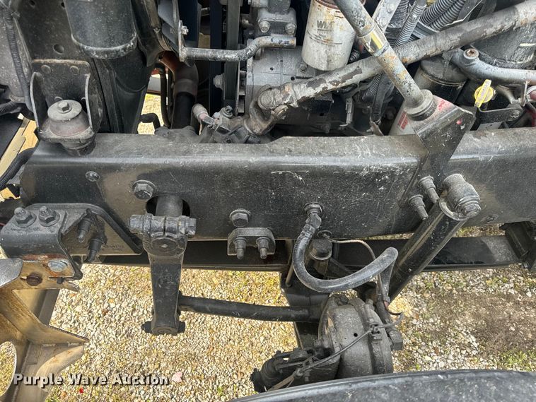 image for item EH6728 2007 Mack CHN613 semi truck