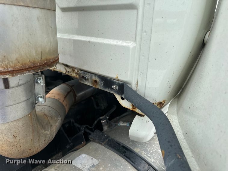 image for item EH6752 2007 International 8600 semi truck