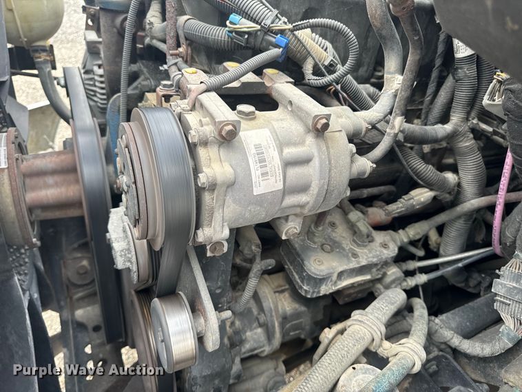 image for item EH6752 2007 International 8600 semi truck