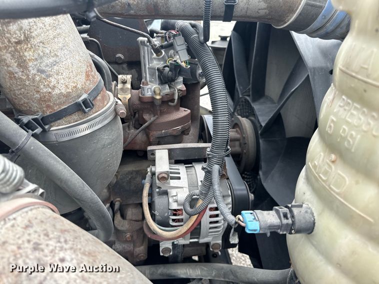 image for item EH6752 2007 International 8600 semi truck