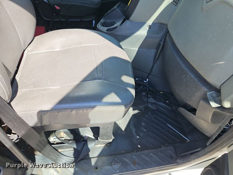 image for item EI3655 2016 International  ProStar Plus 122 semi truck