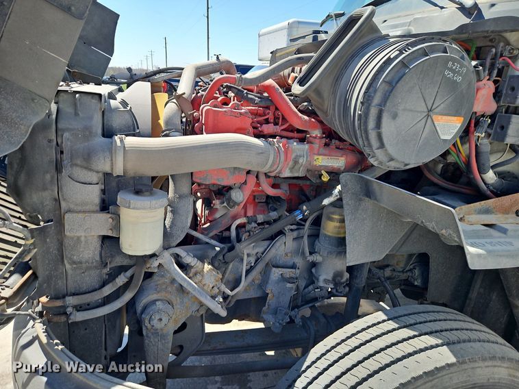 image for item EI3655 2016 International  ProStar Plus 122 semi truck