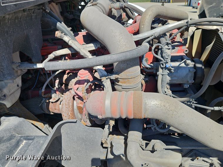 image for item EI3655 2016 International  ProStar Plus 122 semi truck