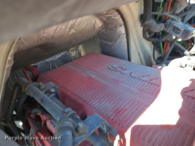 image for item EI3655 2016 International  ProStar Plus 122 semi truck