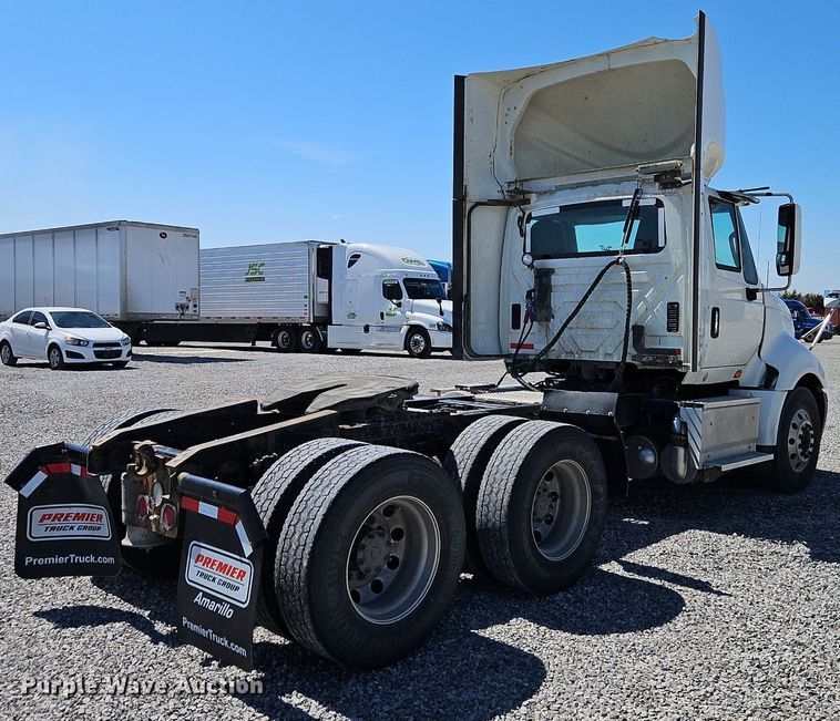 image for item EI3656 2015 International ProStar Plus 122 semi truck