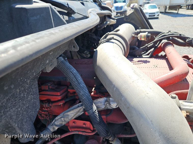 image for item EI3656 2015 International ProStar Plus 122 semi truck