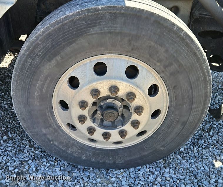 image for item EI3656 2015 International ProStar Plus 122 semi truck